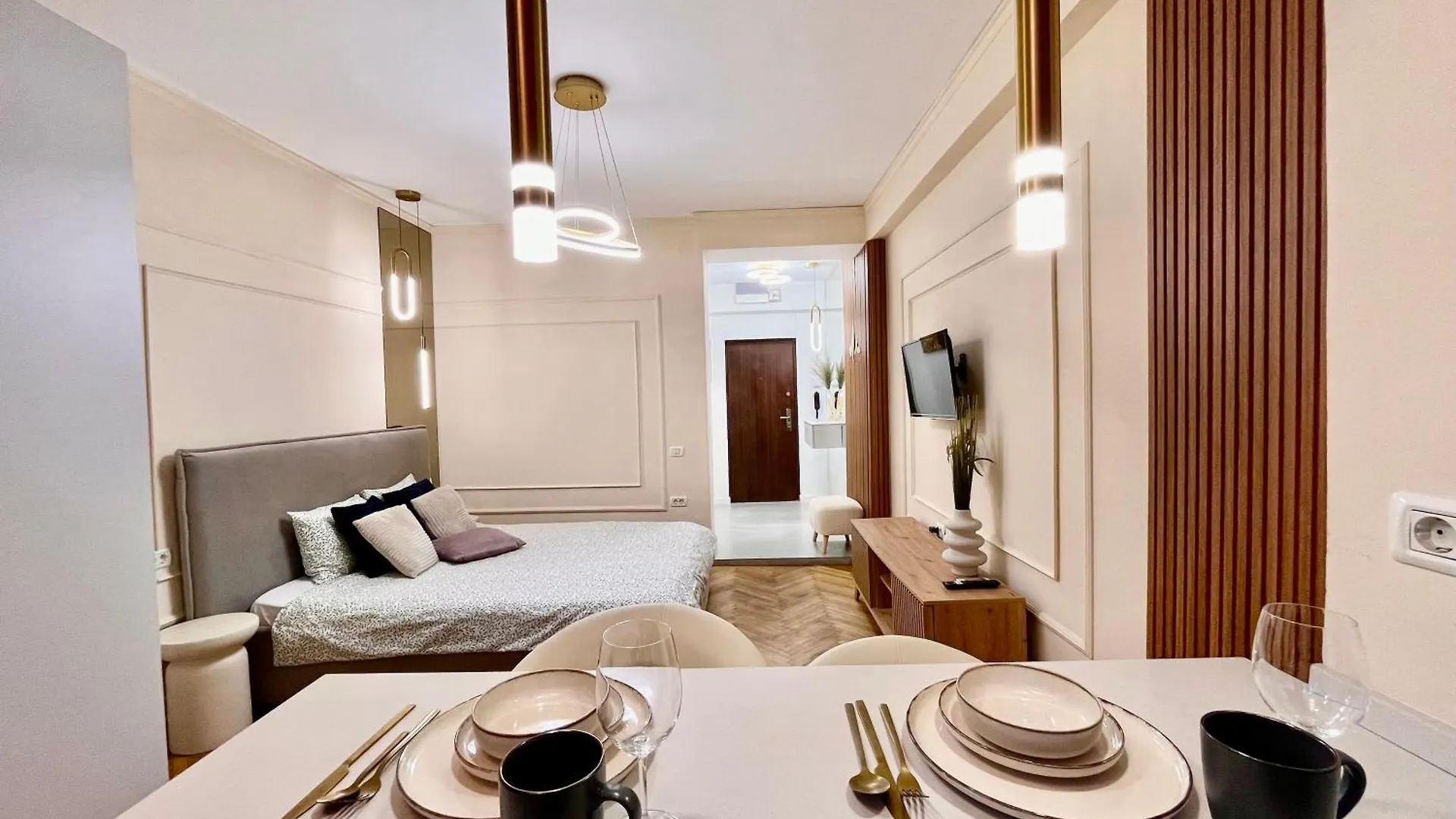 Apartment Nomad Instastudio - Steps From Old Town Bucharest